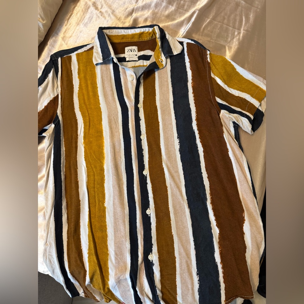 Zara Men's Casual Shirt - Brown, Gold, White Stripes